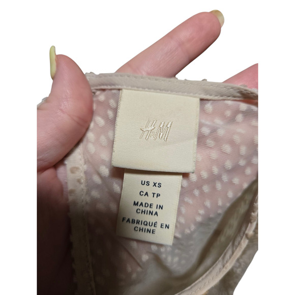 H&M cream sheer polkadot flowy dress with lining, size xs - Picture 4 of 5